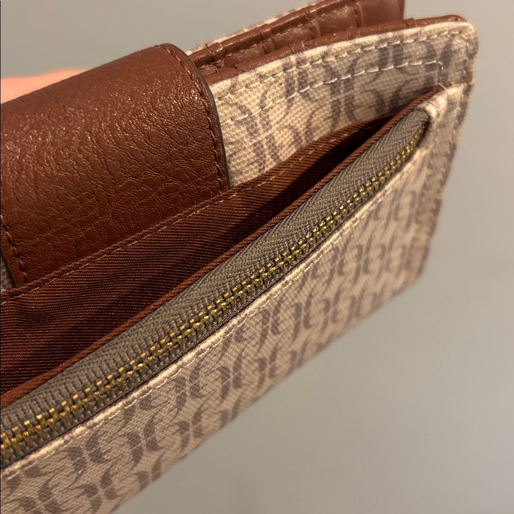 Fossil Wallet - Picture 5 of 12